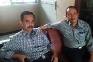 Kadiv Pelayanan & Pemasaran PAM Tirta Kamuning, Anto Riyanto didampingi M. Rifai